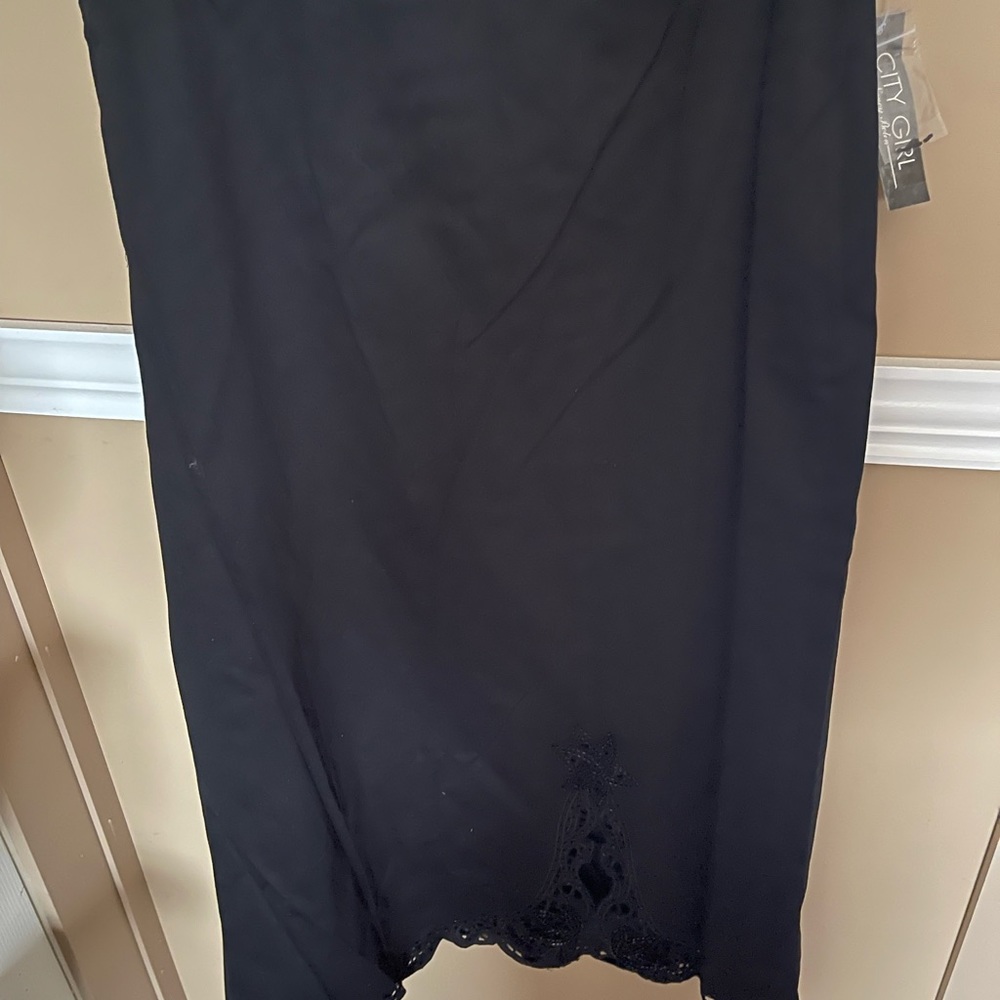 Black skirt